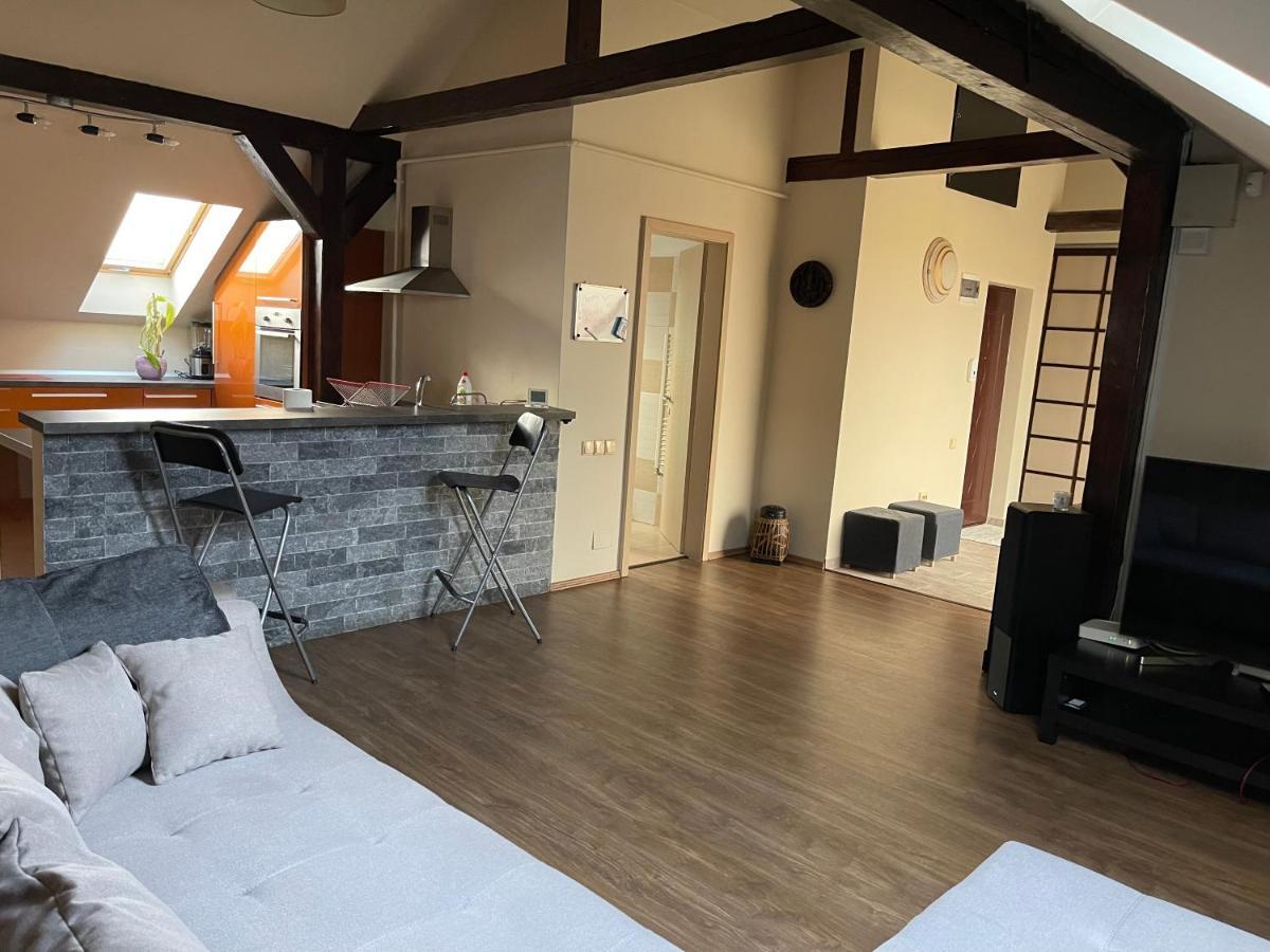 Apartment Yamalux - The Attics - In Buna Ziua *